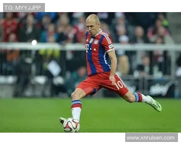 史上最猛的足球明星揭秘他们的传奇故事与辉煌成就